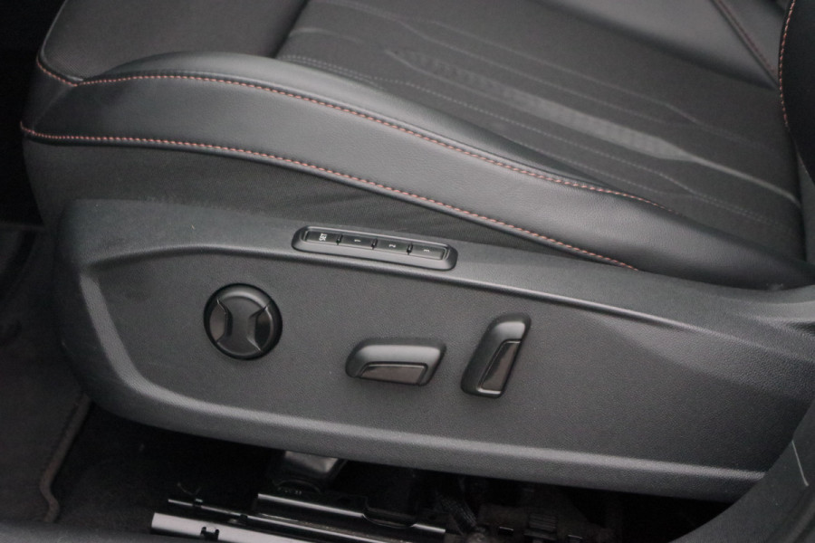 CUPRA Formentor 1.4 e-Hybrid 245 PK VZ Copper Edition PHEV, Panoramadak, Memory, Camera