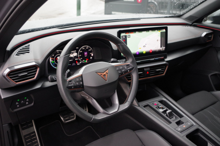 CUPRA Formentor 1.4 e-Hybrid 245 PK VZ Copper Edition PHEV, Panoramadak, Memory, Camera