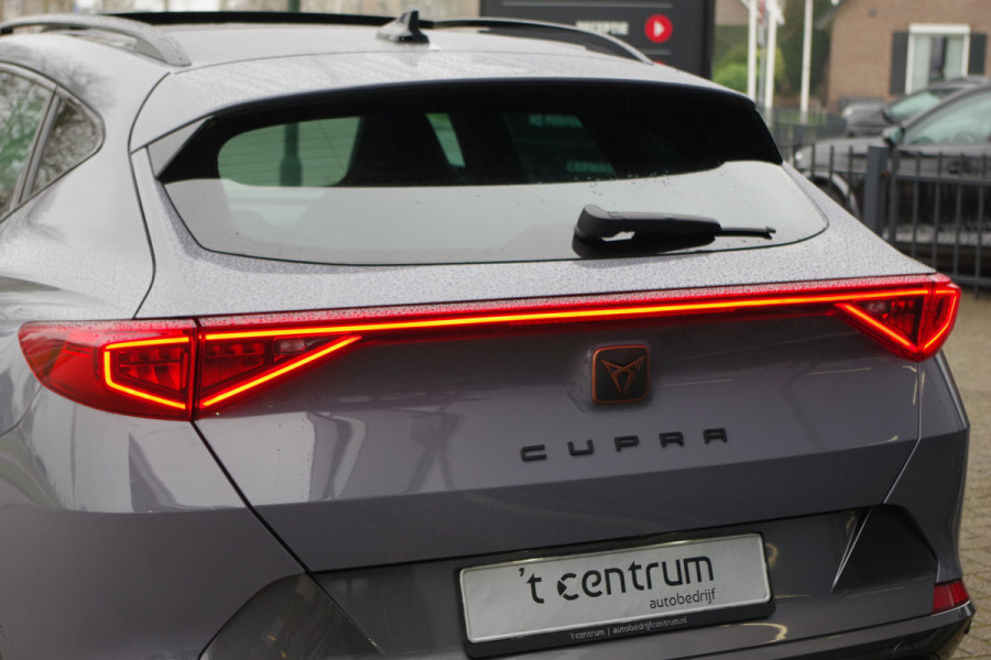 CUPRA Formentor 1.4 e-Hybrid 245 PK VZ Copper Edition PHEV, Panoramadak, Memory, Camera