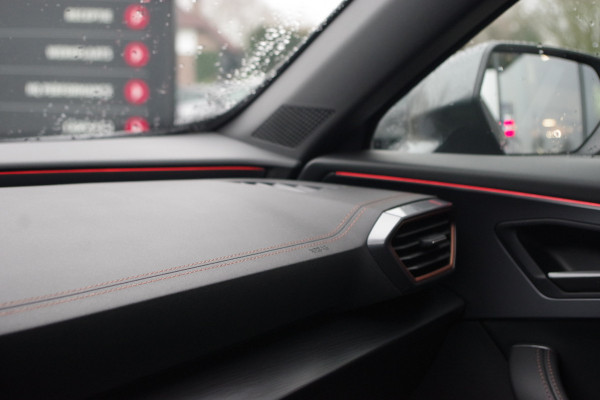 CUPRA Formentor 1.4 e-Hybrid 245 PK VZ Copper Edition PHEV, Panoramadak, Memory, Camera