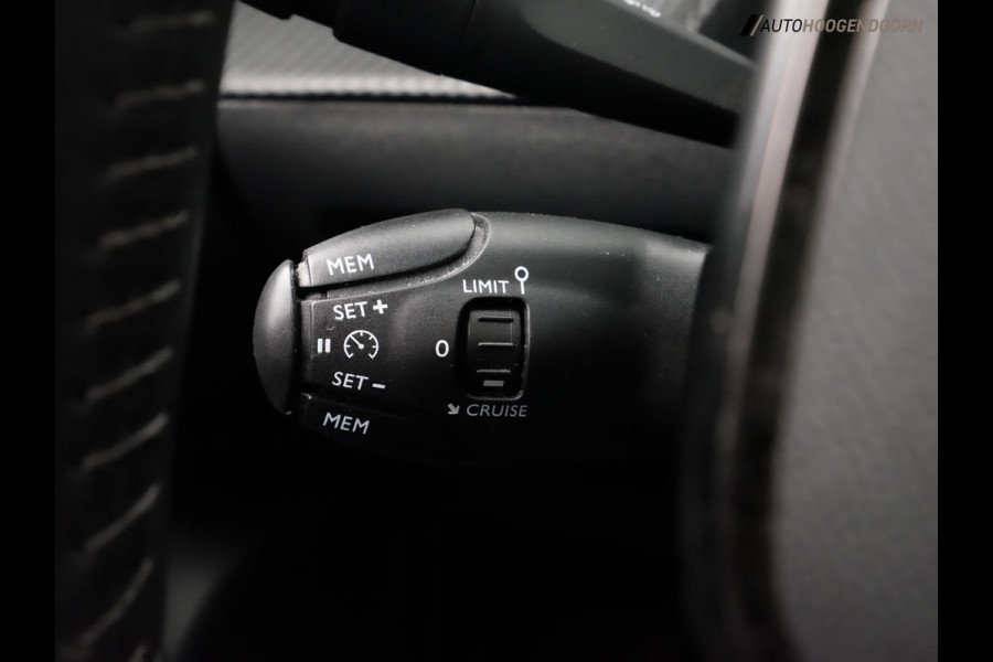 Peugeot 2008 1.2 PureTech Active Pack Luxe (APPLE CARPLAY,CRUISE,PARKEERSENSOREN,LM-VELGEN,COMFORT-STOELEN,LED,TOPCONDITIE)