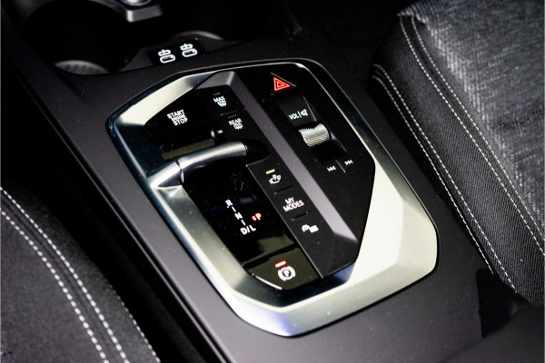 BMW 1-serie 120 Sport Premium 157PK | Facelift | Laser | Carplay | Comfort | Fabrieksgarantie