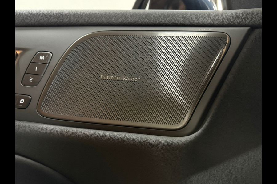 Volvo V60 2.0 B4 Plus Bright | Pano | Standkachel | Trekhaak | Licht-pakket | Harman Kardon | Parkeerassist-pakket | Winter-pakket