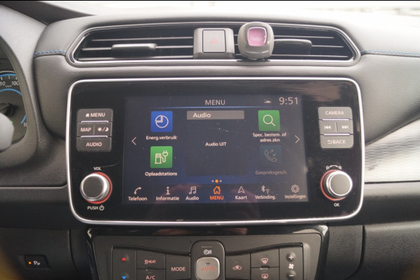 Nissan Leaf N-Connecta 40kWh -SOH90%-NAVI-ECC-PDC-CAM-