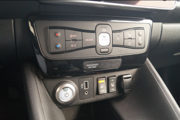 Nissan Leaf N-Connecta 40kWh -SOH90%-NAVI-ECC-PDC-CAM-