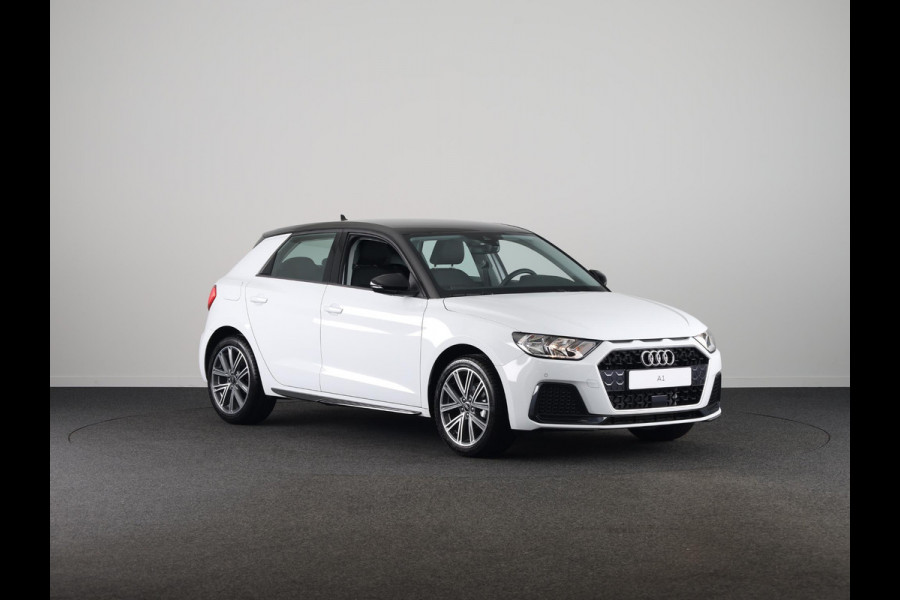 Audi A1 Sportback Advanced edition 25 TFSI 95 pk | Ambient verlichting | Stuur afgevlakt | Buitenspiegels inklapbaar | Zwart dak |