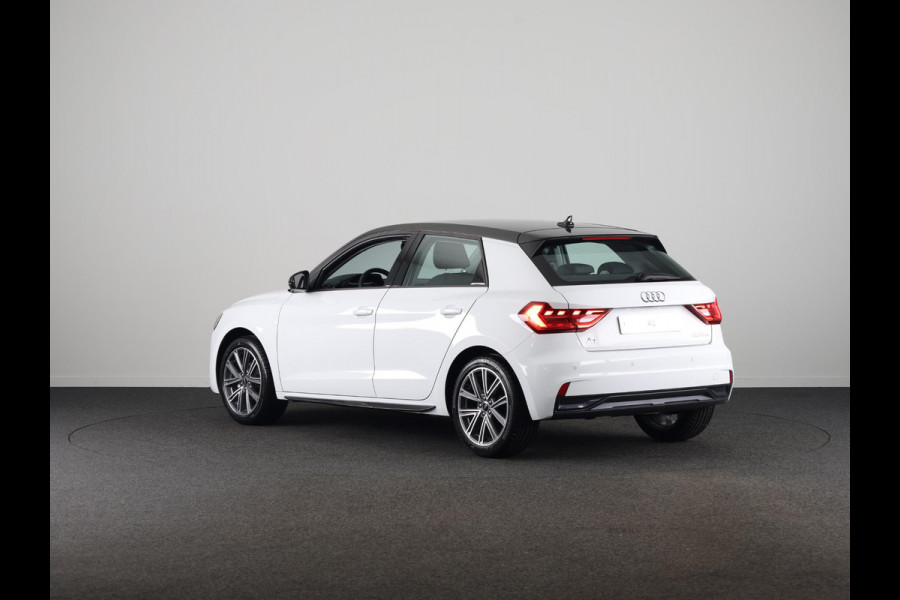 Audi A1 Sportback Advanced edition 25 TFSI 95 pk | Ambient verlichting | Stuur afgevlakt | Buitenspiegels inklapbaar | Zwart dak |
