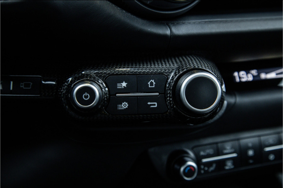 Ferrari 812 6.5 V12 Superfast HELE - Novitec | Nero Daytona | Lift | JBL | Camera | Memory | Stoelverwarming