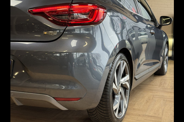 Renault Clio 1.3 TCe 130pk R.S. Line | Groot Navi | Camera | 17" | Led | Carplay | Cruise | PDC  V+A | 100% Onderhouden!