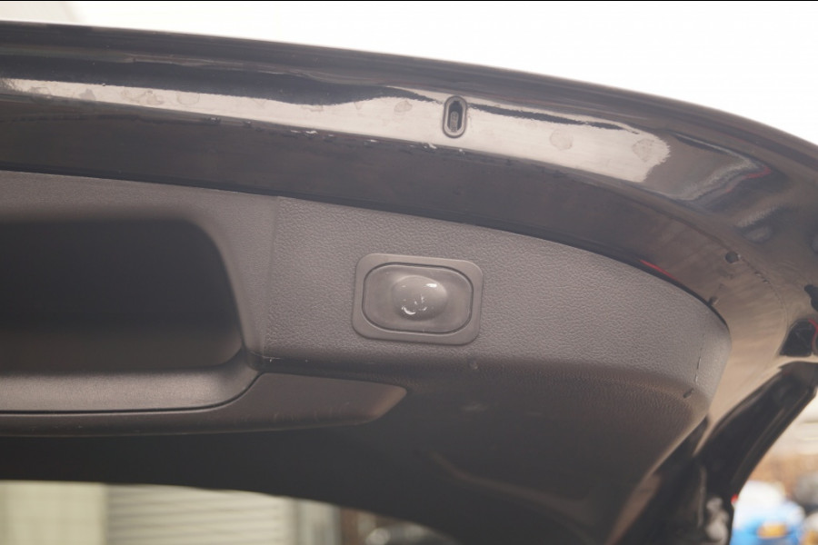 Ford Focus Wagon 1.0 EcoBoost 125pk Automaat Titanium X Business