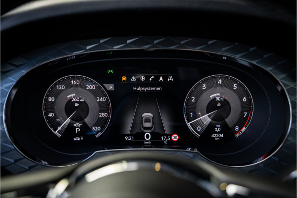 Bentley Bentayga 4.0 V8 S - Panorama | Keramisch | Naim | Luchtvering | 360 Camera