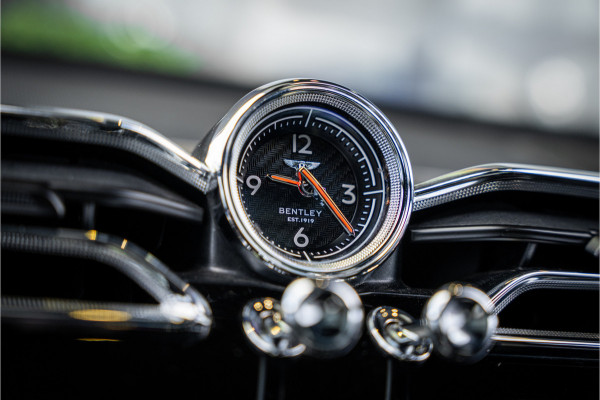 Bentley Bentayga 4.0 V8 S - Panorama | Keramisch | Naim | Luchtvering | 360 Camera