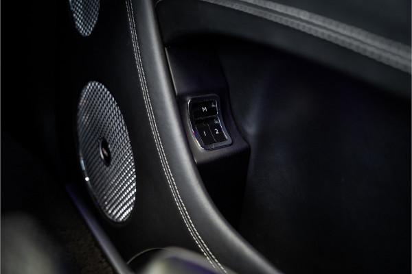 Bentley Bentayga 4.0 V8 S - Panorama | Keramisch | Naim | Luchtvering | 360 Camera