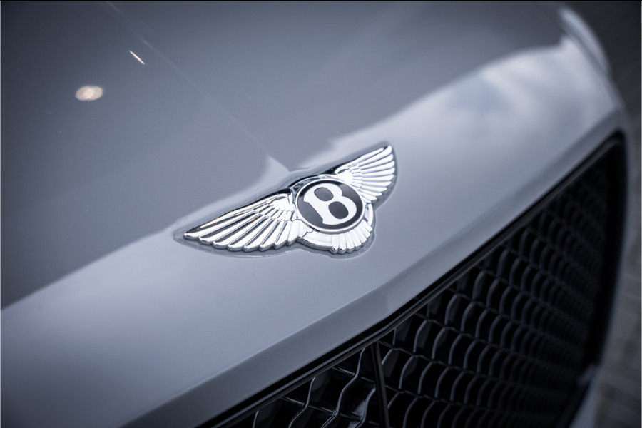 Bentley Bentayga 4.0 V8 S - Panorama | Keramisch | Naim | Luchtvering | 360 Camera
