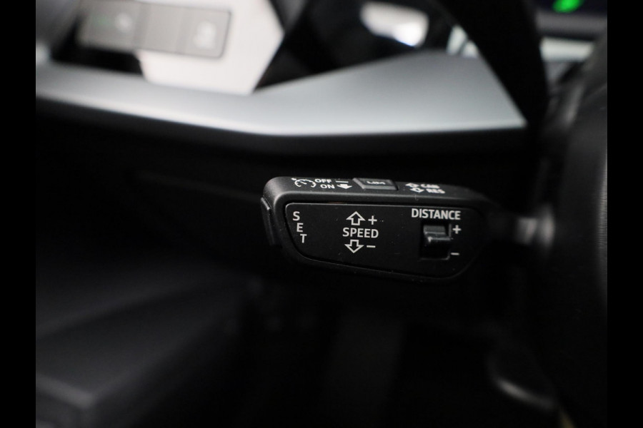 Audi A3 Sportback 40 TFSI e Pro Line 204pk | 18 inch Lichtmetalen velgen | Parkeercamera| Navigatie via App | Stoelverwarming