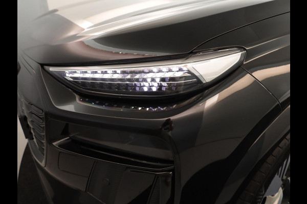 Audi Q6 S Edition e-tron perf 225kW/306pk 100Kwh Hatchback Audi Q6 e-tron S edition performance 100 kWh Omgevingscamera's, adaptive cruise control, ledkoplampen plus, stoelverwarming voor en achter, comfortpakket