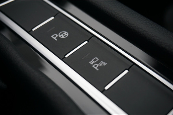 Volkswagen Arteon 218PK PHEV Automaat BSN+ R-line | PANO | TREKHAAK | 360CAMERA |