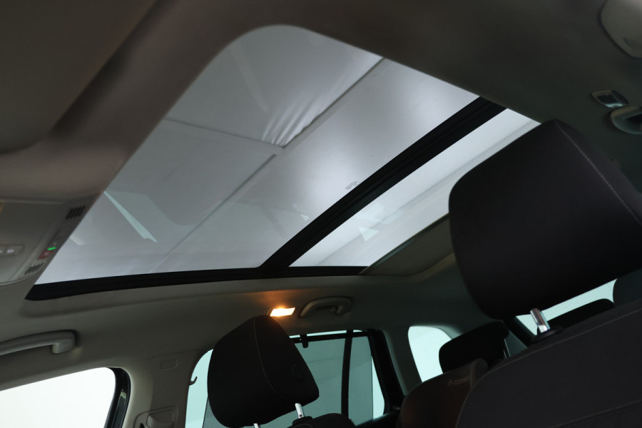 Škoda Superb Combi 1.5 TSI ACT Sportline Business Camera, Stoelverwarming, Panorama schuif/kantel, Apple Carplay