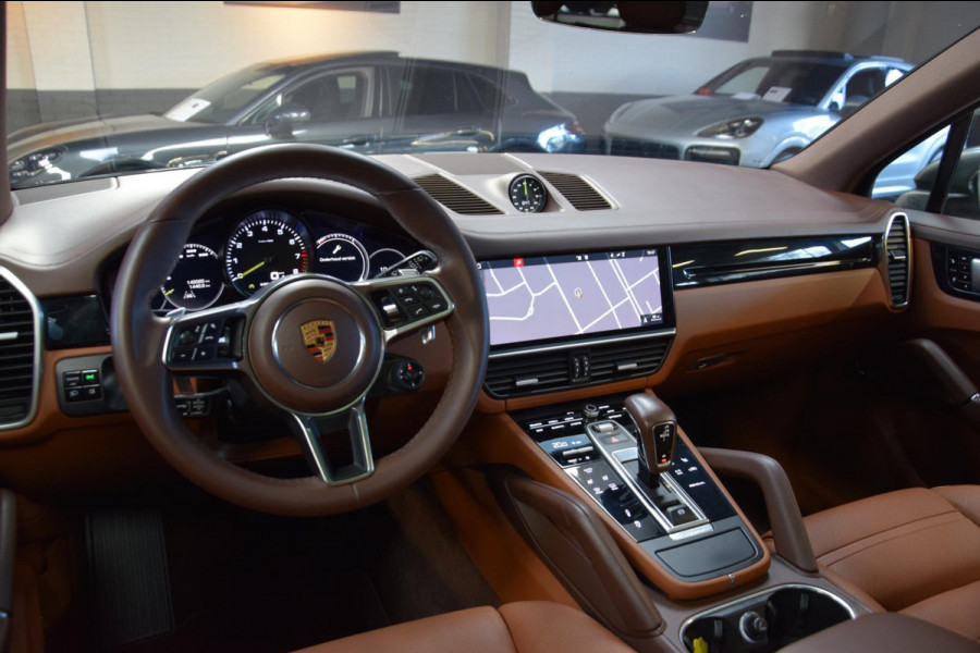 Porsche Cayenne 3.0 E-Hybrid *Nw.Model*Navi|Panoramadak|ACC|Rear Entertainment|Soft-Close|2e Eig.|