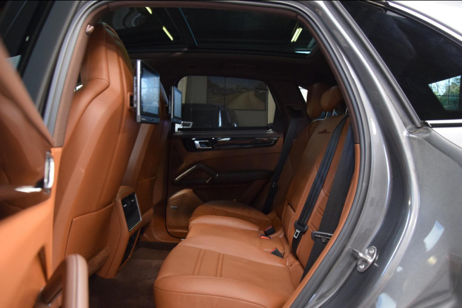 Porsche Cayenne 3.0 E-Hybrid *Nw.Model*Navi|Panoramadak|ACC|Rear Entertainment|Soft-Close|2e Eig.|