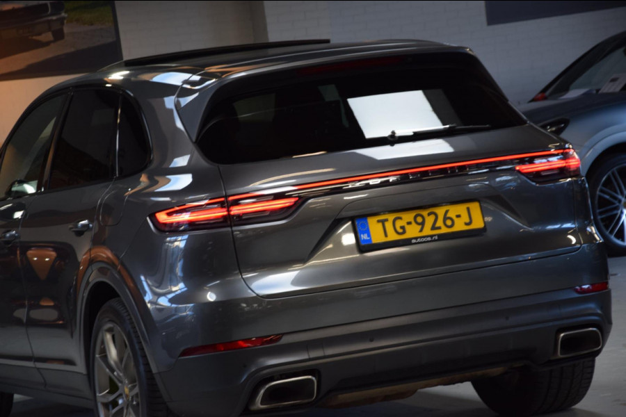 Porsche Cayenne 3.0 E-Hybrid *Nw.Model*Navi|Panoramadak|ACC|Rear Entertainment|Soft-Close|2e Eig.|