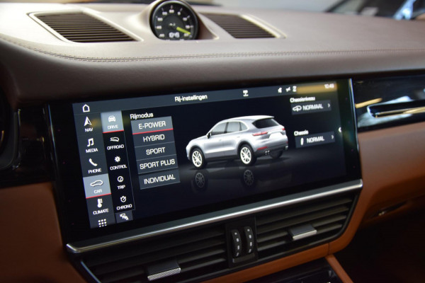Porsche Cayenne 3.0 E-Hybrid *Nw.Model*Navi|Panoramadak|ACC|Rear Entertainment|Soft-Close|2e Eig.|