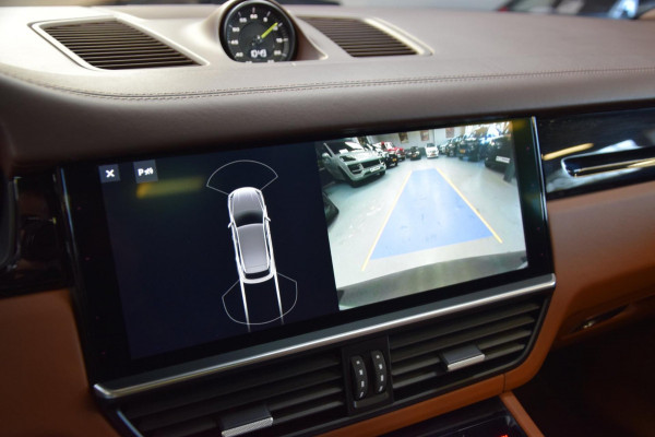 Porsche Cayenne 3.0 E-Hybrid *Nw.Model*Navi|Panoramadak|ACC|Rear Entertainment|Soft-Close|2e Eig.|