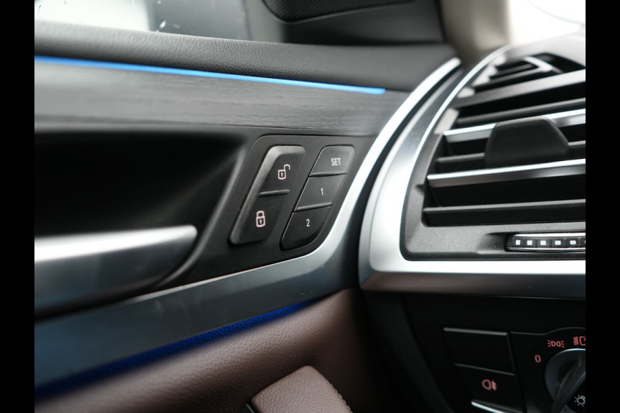BMW X3 xDrive30e Business Edition Plus Plug In Hybrid 293pk FACELIFT Dealer O.H. PHEV | Trekhaak Af Fabriek | Panodak | Head Up | Adaptive Cruise | Adaptief Onderstel | Lederen Sportstoelen Memory & Ventilatie | Camera | Keyless | Apple Carplay | Navigatie | Virtual | DAB | 21"L.M |