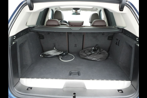 BMW X3 xDrive30e Business Edition Plus Plug In Hybrid 293pk FACELIFT Dealer O.H. PHEV | Trekhaak Af Fabriek | Panodak | Head Up | Adaptive Cruise | Adaptief Onderstel | Lederen Sportstoelen Memory & Ventilatie | Camera | Keyless | Apple Carplay | Navigatie | Virtual | DAB | 21"L.M |