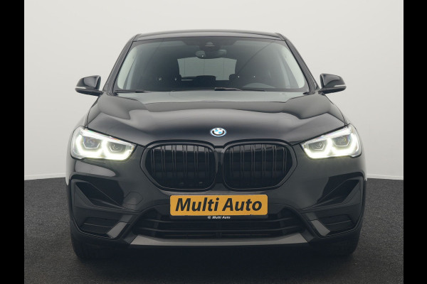BMW X1 xDrive25e Plug In Hybrid 221pk Dealer O.H. PHEV | Camera | Voorstoelen Verwarmd | LED Koplampen | Cruise Control | Navigatie | DAB |