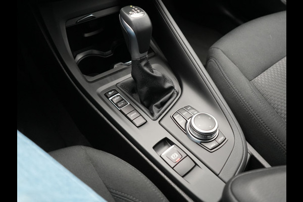 BMW X1 xDrive25e Plug In Hybrid 221pk Dealer O.H. PHEV | Camera | Voorstoelen Verwarmd | LED Koplampen | Cruise Control | Navigatie | DAB |