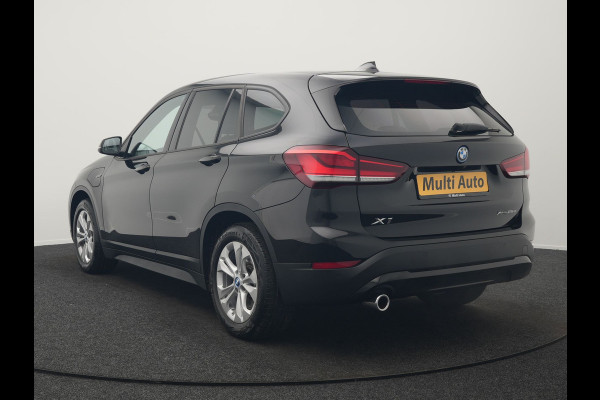 BMW X1 xDrive25e Plug In Hybrid 221pk Dealer O.H. PHEV | Camera | Voorstoelen Verwarmd | LED Koplampen | Cruise Control | Navigatie | DAB |