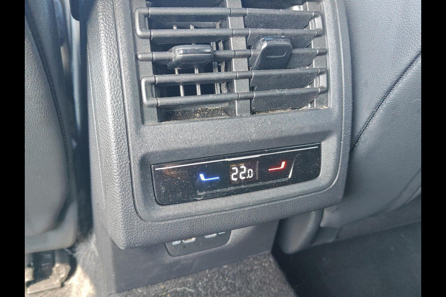 Volkswagen Golf 2.0 TSI GTI Clubsport | Panorama-schuif-/kanteldak | Apple Carplay/Andriod Auto