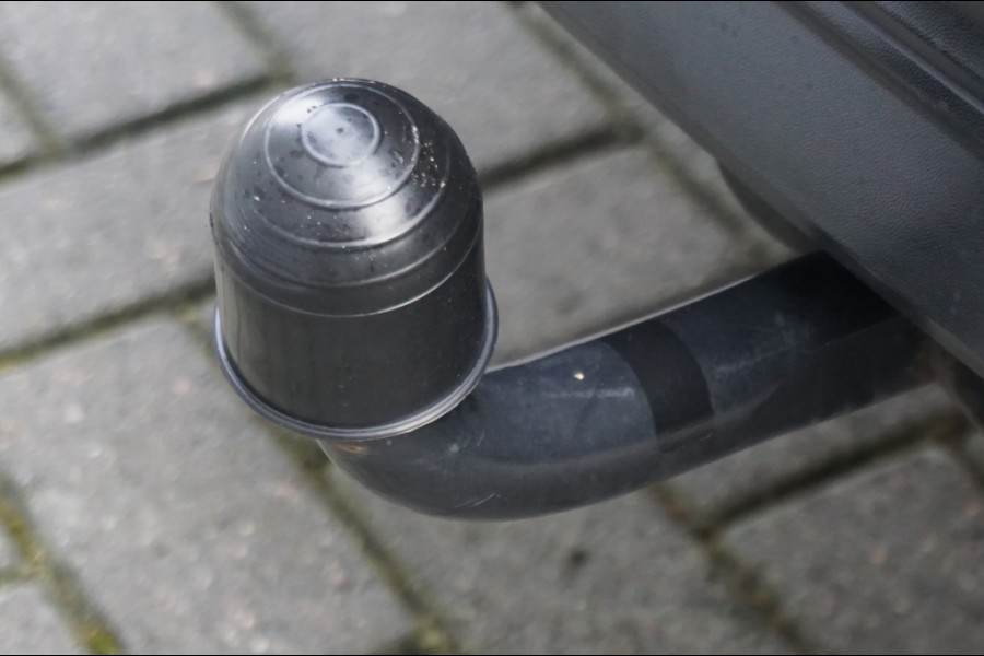 Volkswagen Tiguan 150PK Comfortline AUTOMAAT | TREKHAAK | ALL-SEASON