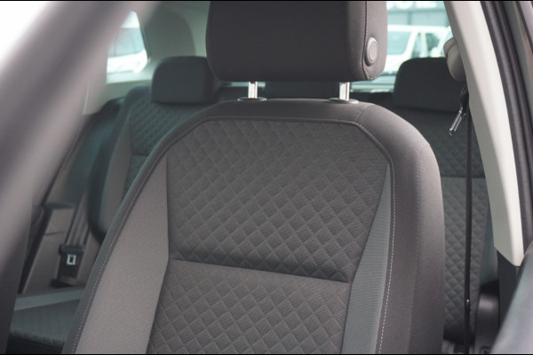 Volkswagen Tiguan 150PK Comfortline AUTOMAAT | TREKHAAK | ALL-SEASON