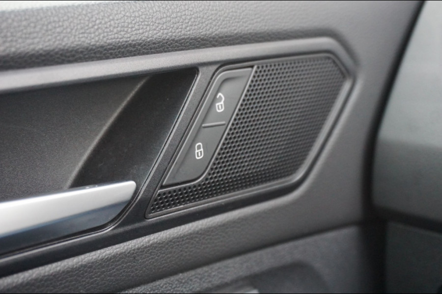 Volkswagen Tiguan 150PK Comfortline AUTOMAAT | TREKHAAK | ALL-SEASON