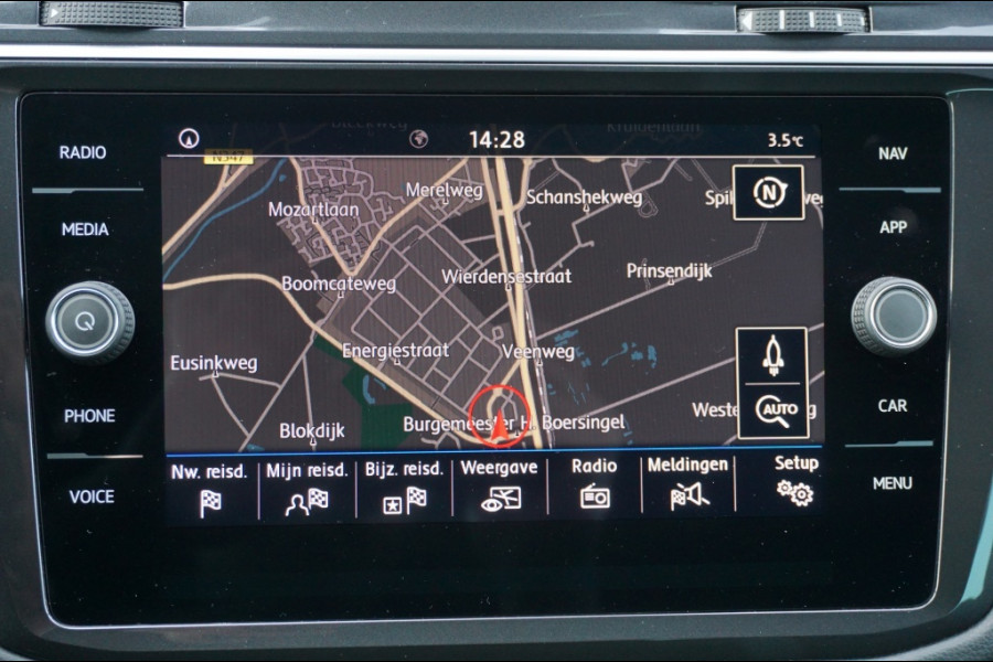 Volkswagen Tiguan 150PK Comfortline AUTOMAAT | TREKHAAK | ALL-SEASON