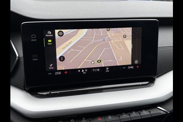 Škoda Octavia Combi BWJ 2021 | 1.0 e-TSI 111PK Sport BuS. AUTOMAAT | TREKHAAK | SPORTSTOELEN | CAMERA A | CARPLAY | CLIMA | NAVI 18'' LMV |