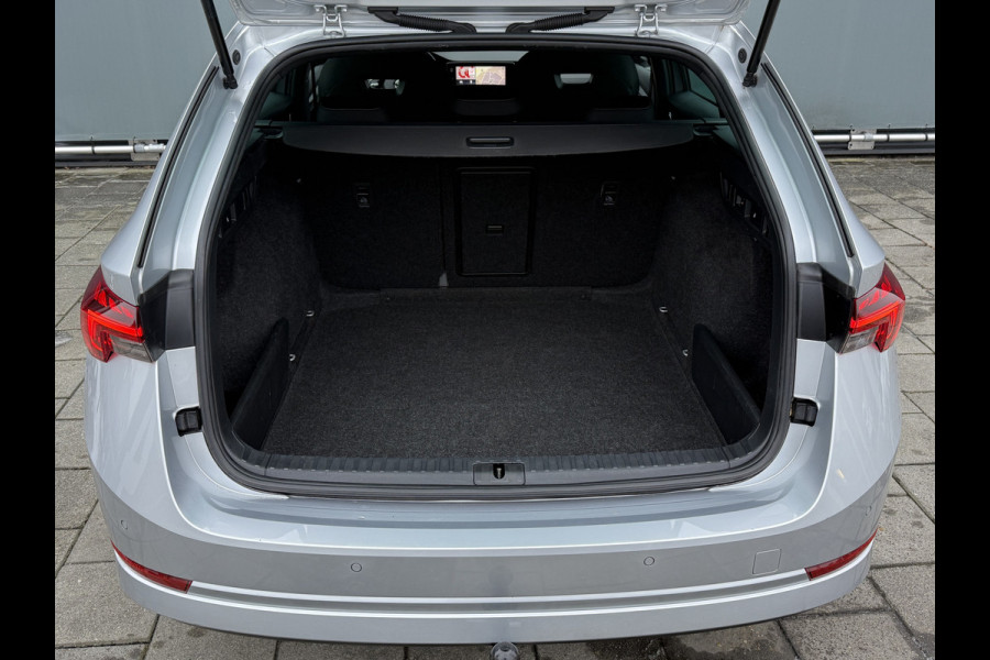 Škoda Octavia Combi BWJ 2021 | 1.0 e-TSI 111PK Sport BuS. AUTOMAAT | TREKHAAK | SPORTSTOELEN | CAMERA A | CARPLAY | CLIMA | NAVI 18'' LMV |