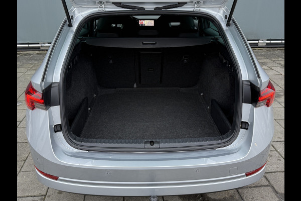 Škoda Octavia Combi BWJ 2021 | 1.0 e-TSI 111PK Sport BuS. AUTOMAAT | TREKHAAK | SPORTSTOELEN | CAMERA A | CARPLAY | CLIMA | NAVI 18'' LMV |