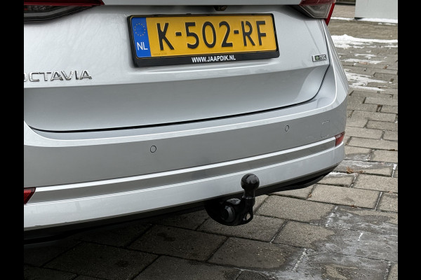 Škoda Octavia Combi BWJ 2021 | 1.0 e-TSI 111PK Sport BuS. AUTOMAAT | TREKHAAK | SPORTSTOELEN | CAMERA A | CARPLAY | CLIMA | NAVI 18'' LMV |