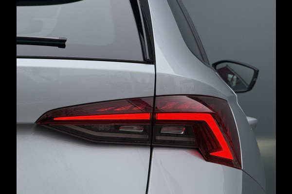 Škoda Octavia Combi BWJ 2021 | 1.0 e-TSI 111PK Sport BuS. AUTOMAAT | TREKHAAK | SPORTSTOELEN | CAMERA A | CARPLAY | CLIMA | NAVI 18'' LMV |
