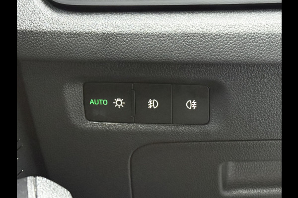 Škoda Octavia Combi BWJ 2021 | 1.0 e-TSI 111PK Sport BuS. AUTOMAAT | TREKHAAK | SPORTSTOELEN | CAMERA A | CARPLAY | CLIMA | NAVI 18'' LMV |