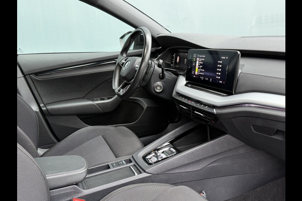 Škoda Octavia Combi BWJ 2021 | 1.0 e-TSI 111PK Sport BuS. AUTOMAAT | TREKHAAK | SPORTSTOELEN | CAMERA A | CARPLAY | CLIMA | NAVI 18'' LMV |