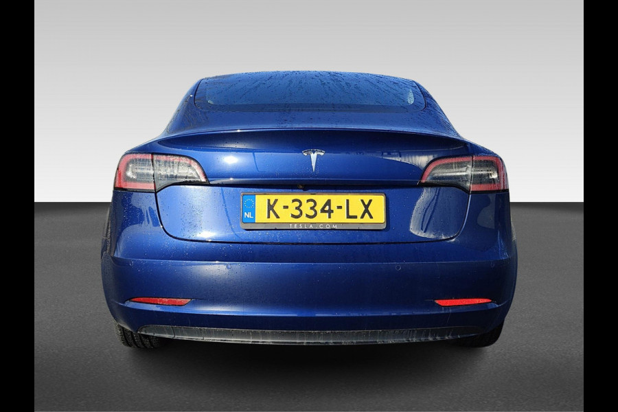 Tesla Model 3 Standard RWD Plus 60 kWh | Dodehoek detector | Panoramadak | Voorstoelen verwarmd | SOH 91%