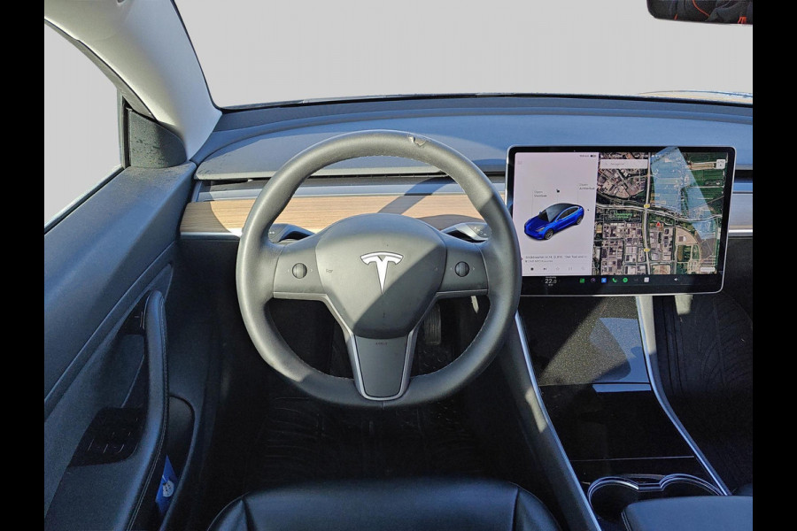 Tesla Model 3 Standard RWD Plus 60 kWh | Dodehoek detector | Panoramadak | Voorstoelen verwarmd | SOH 91%