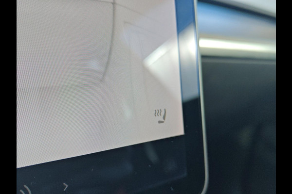 Tesla Model 3 Standard RWD Plus 60 kWh | Dodehoek detector | Panoramadak | Voorstoelen verwarmd | SOH 91%