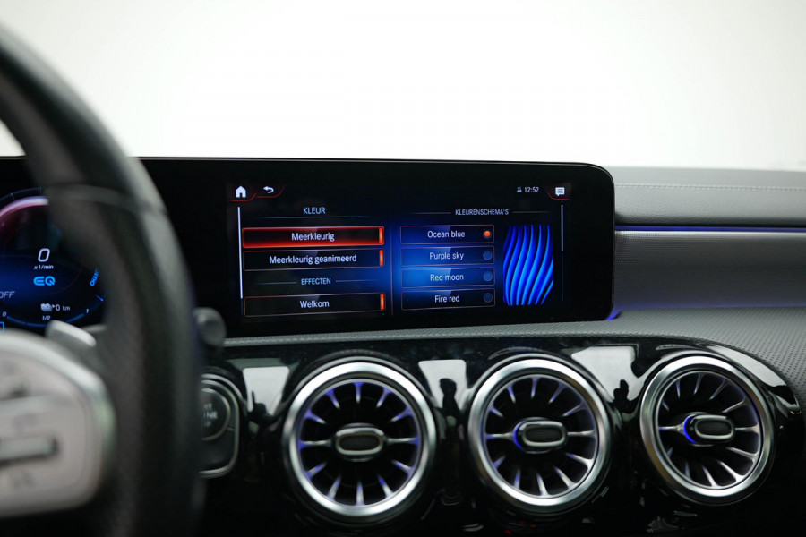 Mercedes-Benz A-Klasse A250 e AMG Line |Pano|Ambient|Carplay|Dodehoek|