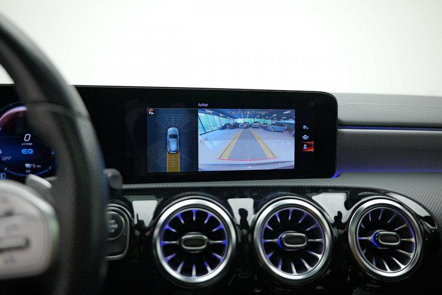 Mercedes-Benz A-Klasse A250 e AMG Line |Pano|Ambient|Carplay|Dodehoek|