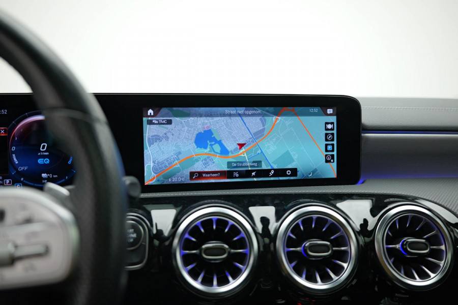 Mercedes-Benz A-Klasse A250 e AMG Line |Pano|Ambient|Carplay|Dodehoek|